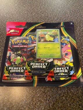 Pokemon Perfect Order Trading Card Pack Set with Green Chikorita Card